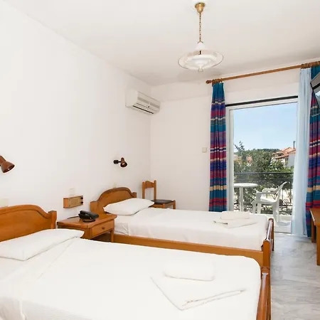 Porto Finissia فندق 2*